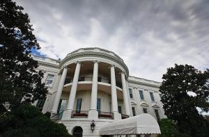 White House: Suspension of Ukrainian Weapons Supply is Part of Defense Department Standard Review
