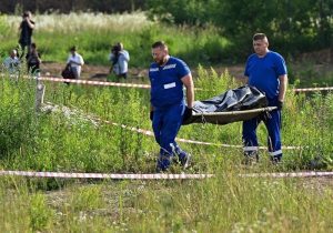 Details of the suicide of a former Russian minister have been revealed, raising suspicions about corruption in defense works along the Russia-Ukraine border.