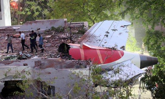 6月12日，印度航空公司一架飞往英国伦敦的波音787“梦想客机”坠毁。（视觉中国）